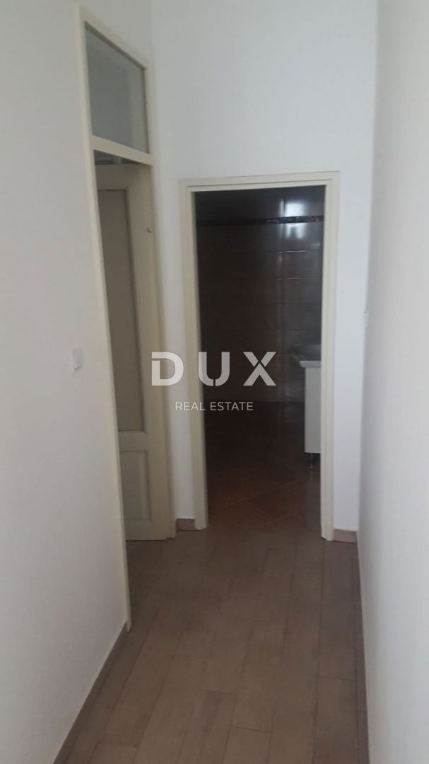 RIJEKA, CENTRO - Spazio ufficio di 133 m2 in pieno centro - ideale per un policlinico, sede aziendale