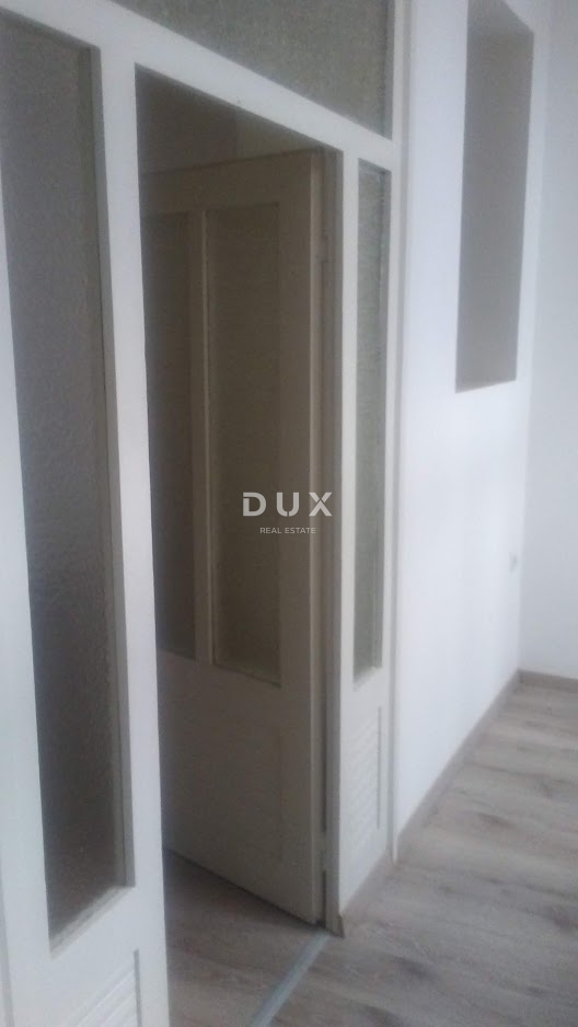 RIJEKA, CENTRO - Spazio ufficio di 133 m2 in pieno centro - ideale per un policlinico, sede aziendale