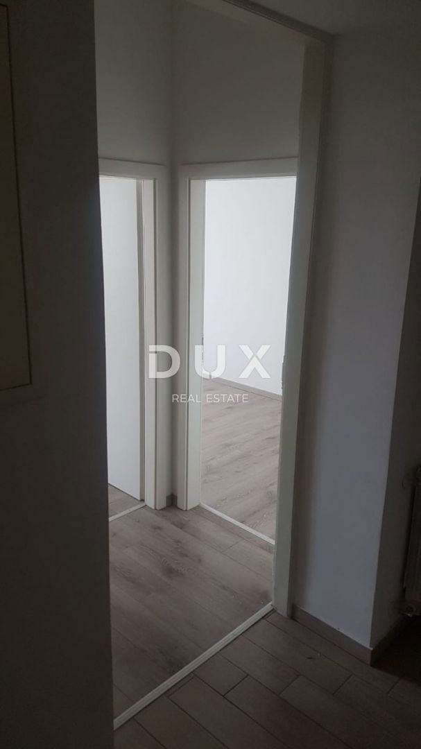 RIJEKA, CENTRO - Spazio ufficio di 133 m2 in pieno centro - ideale per un policlinico, sede aziendale