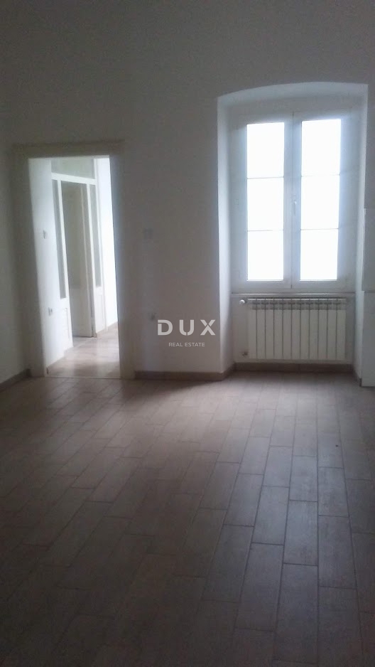 RIJEKA, CENTRO - Spazio ufficio di 133 m2 in pieno centro - ideale per un policlinico, sede aziendale