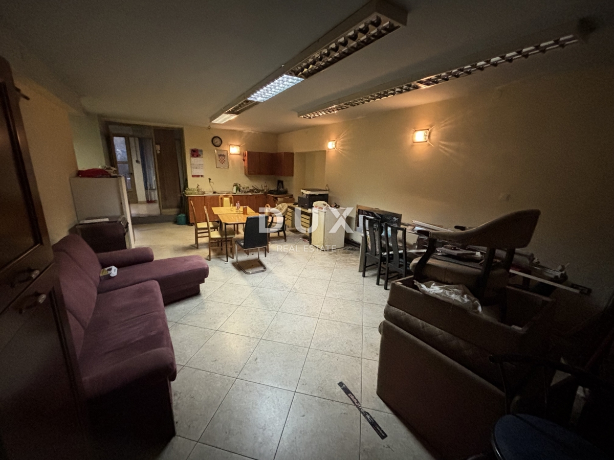 RIJEKA, CENTRO - Locali commerciali