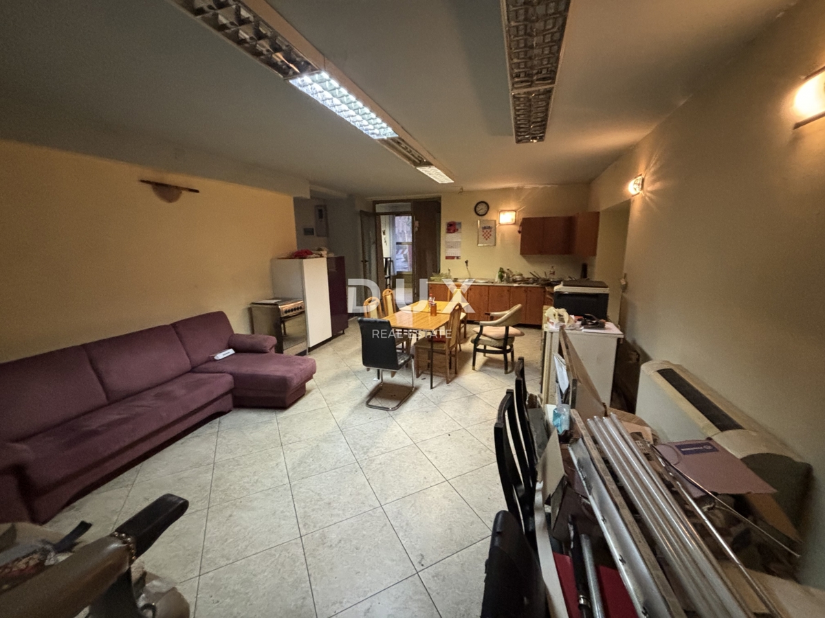 RIJEKA, CENTRO - Locali commerciali