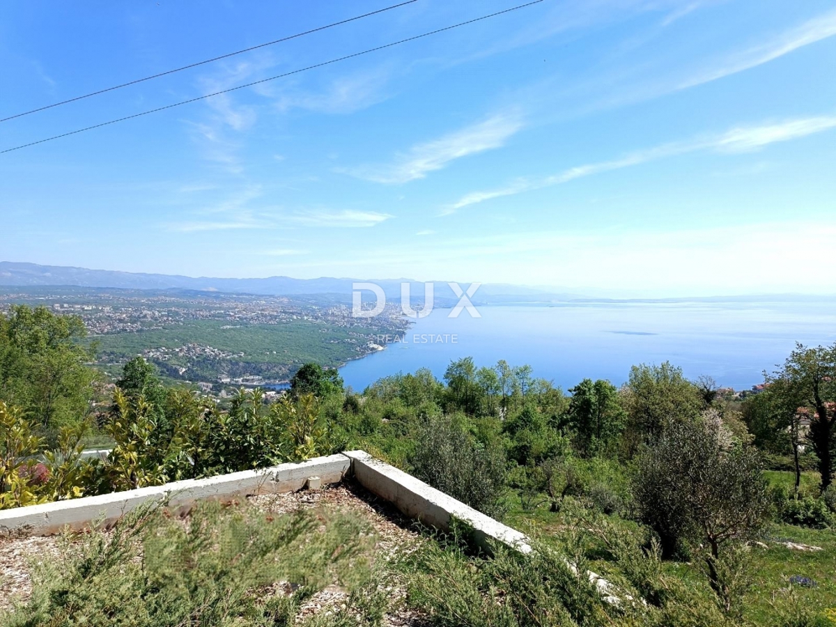 OPATIJA, BREGI - terreno edificabile di 6432 m2 (area edificabile 2355 m² e area agricola 4077 m²) con vista panoramica sul mare