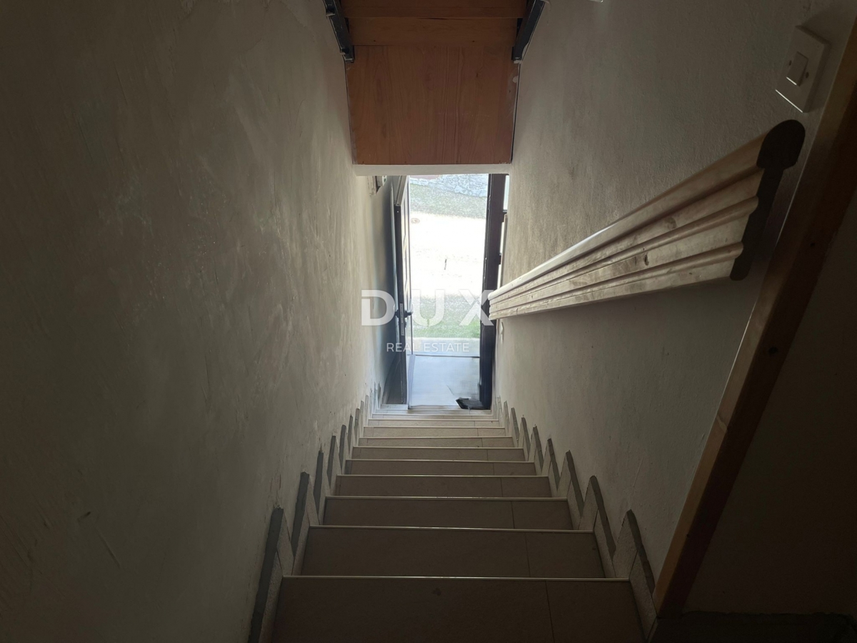 ISOLA DI KRK, PUNAT - Appartamento duplex 2 camere da letto + soggiorno