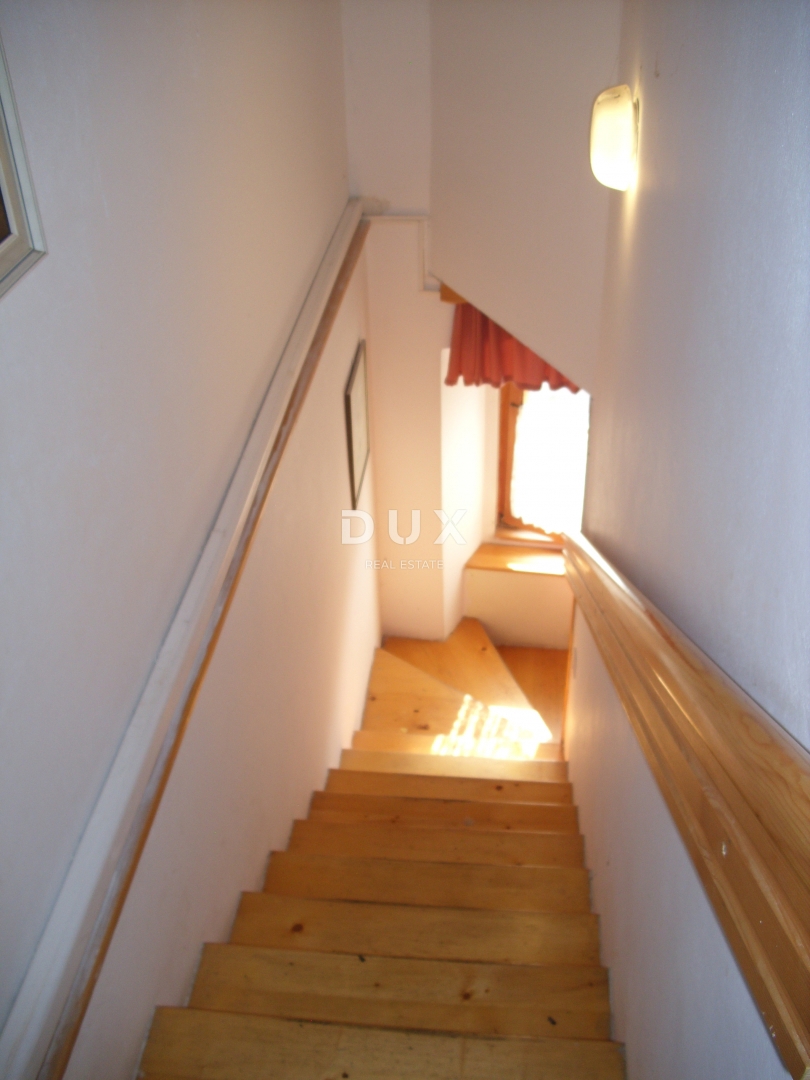 ISOLA DI KRK, PUNAT - Appartamento duplex 2 camere da letto + soggiorno