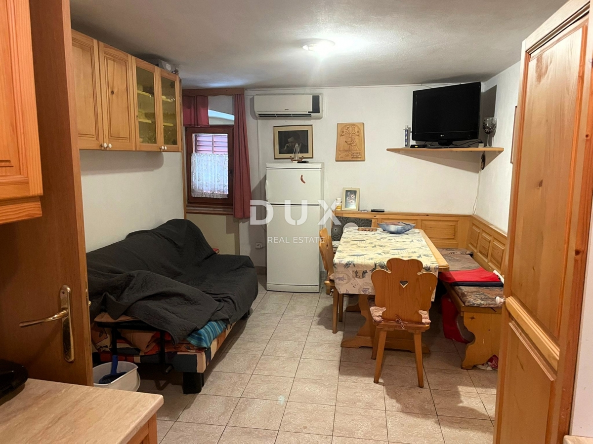 ISOLA DI KRK, PUNAT - Appartamento duplex 2 camere da letto + soggiorno