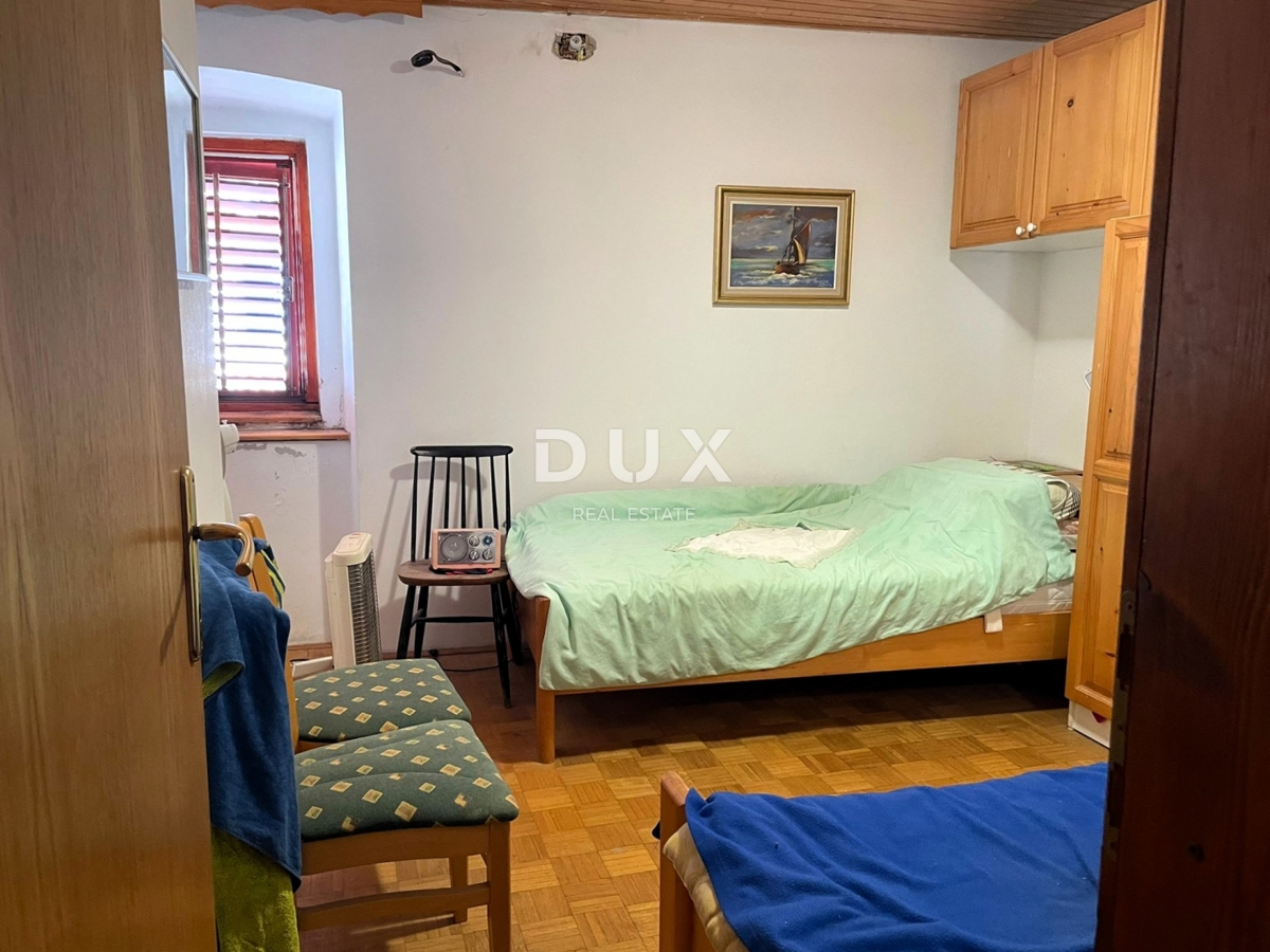 ISOLA DI KRK, PUNAT - Appartamento duplex 2 camere da letto + soggiorno