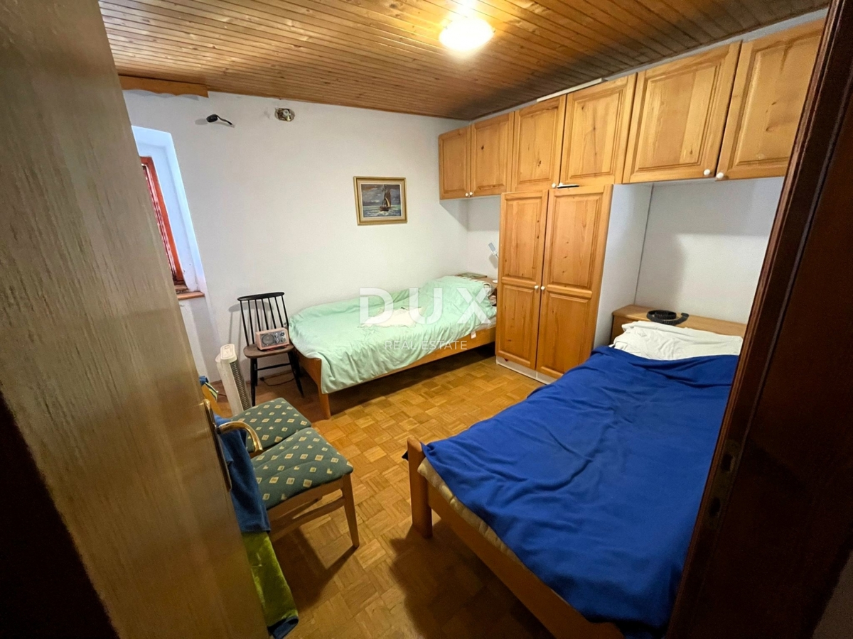 ISOLA DI KRK, PUNAT - Appartamento duplex 2 camere da letto + soggiorno