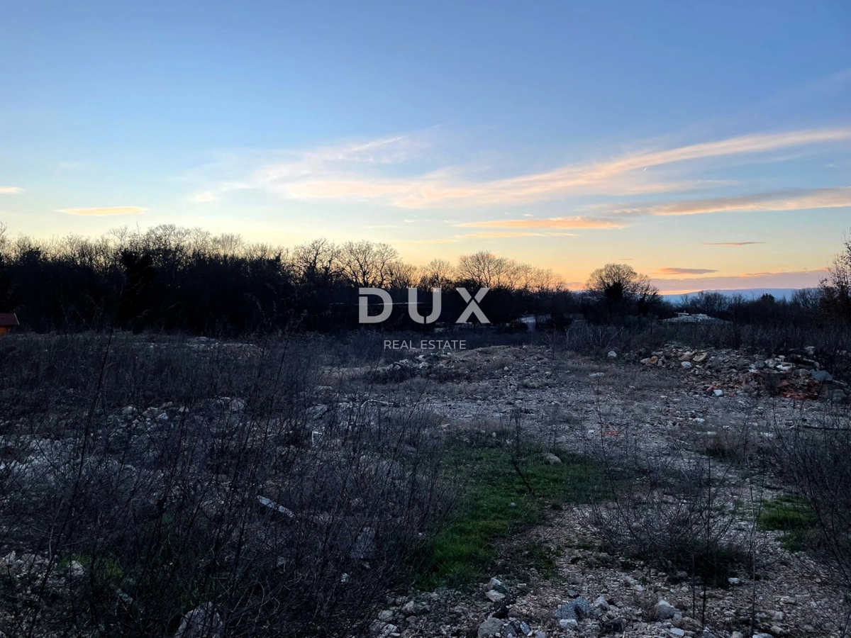 Terreno Žgombići, Malinska-Dubašnica, 596m2