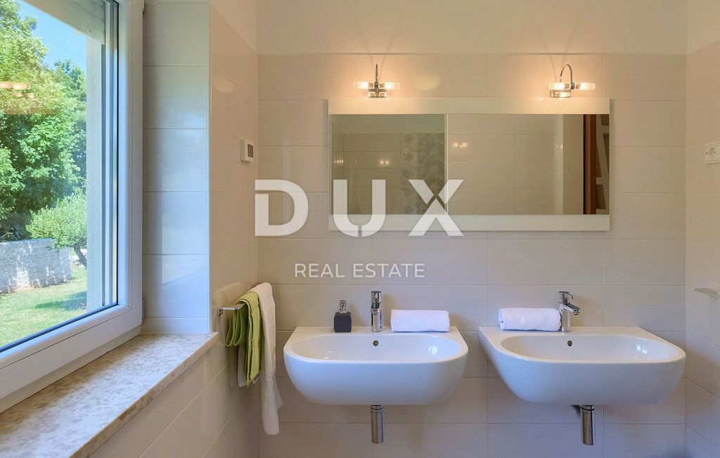 ISTRIA, ALBONA - Casa con piscina su ampio terreno e completa privacy