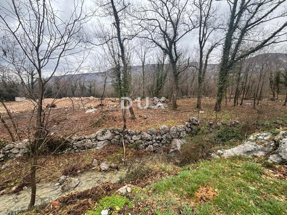 CRIKVENICA, TRIBALJ - Terreno edificabile