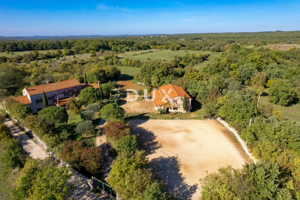 ISTRIA, SVETVINČENAT - Spaziosa tenuta istriana