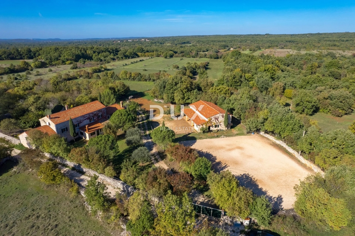 ISTRIA, SVETVINČENAT - Spaziosa tenuta istriana