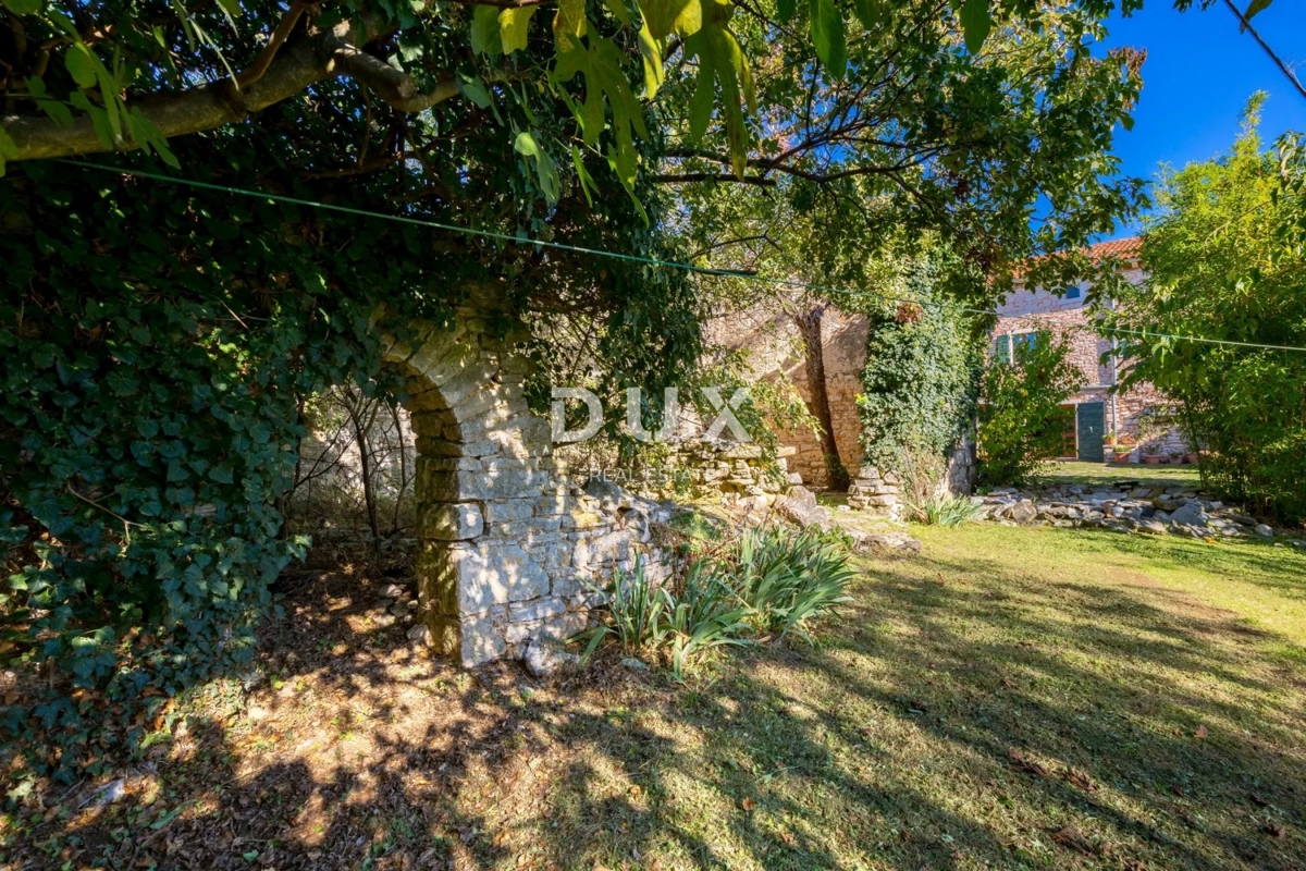 ISTRIA, SVETVINČENAT - Spaziosa tenuta istriana