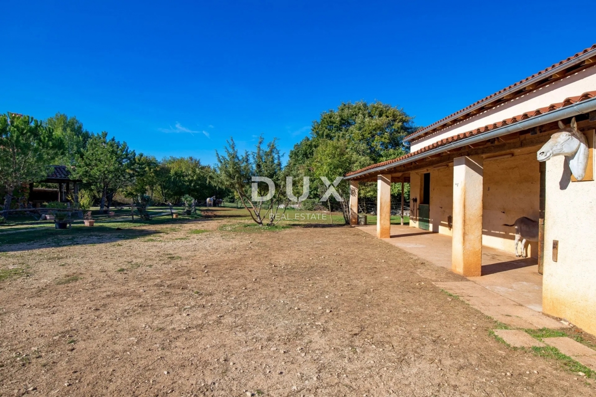 ISTRIA, SVETVINČENAT - Spaziosa tenuta istriana