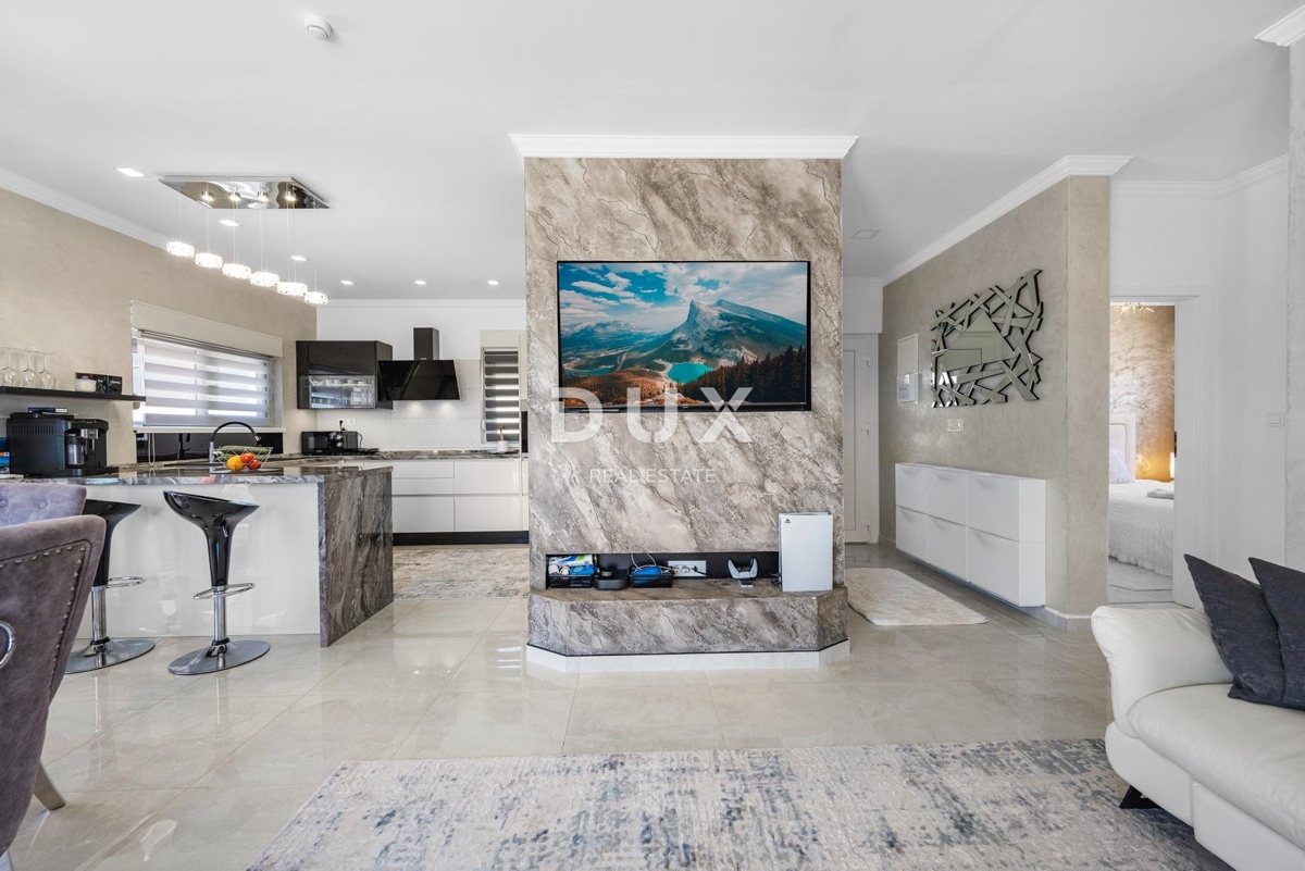 ŠIBENIK, BILICE – Casa moderna con 2 terrazze e giardino paesaggistico