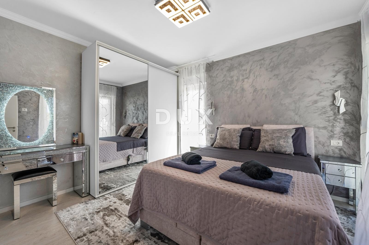 ŠIBENIK, BILICE – Casa moderna con 2 terrazze e giardino paesaggistico