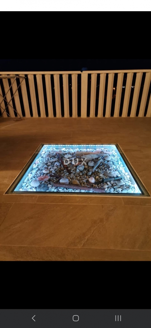 ŠIBENIK, BILICE – Casa moderna con 2 terrazze e giardino paesaggistico