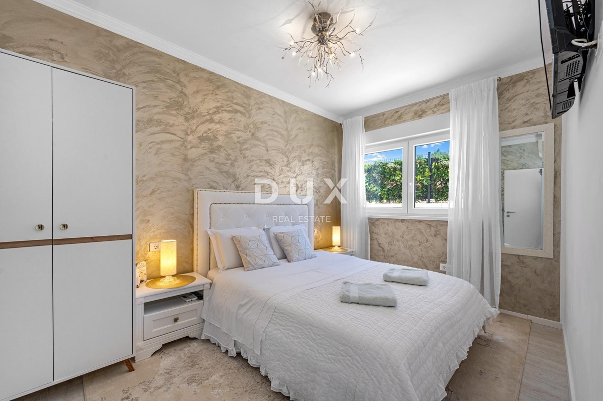 ŠIBENIK, BILICE – Casa moderna con 2 terrazze e giardino paesaggistico