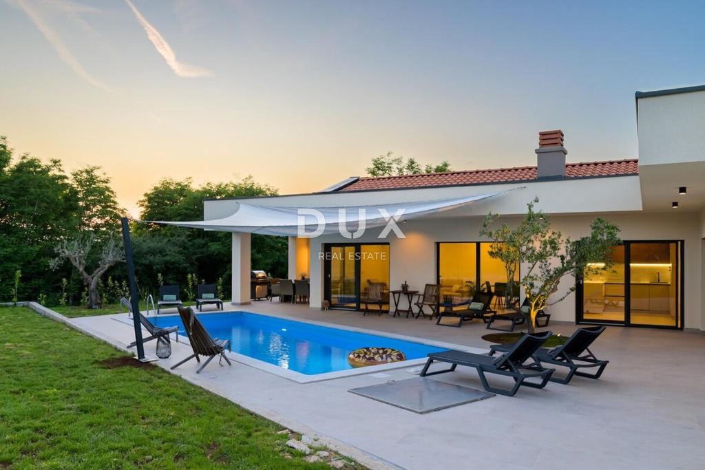 ISTRIA, ROVIGNO - Nuova casa moderna a un piano situata in un ambiente tranquillo