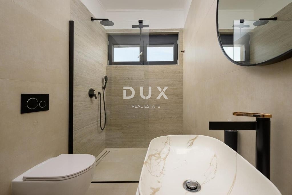 ISTRIA, ROVIGNO - Nuova casa moderna a un piano situata in un ambiente tranquillo