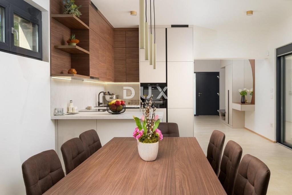 ISTRIA, ROVIGNO - Nuova casa moderna a un piano situata in un ambiente tranquillo