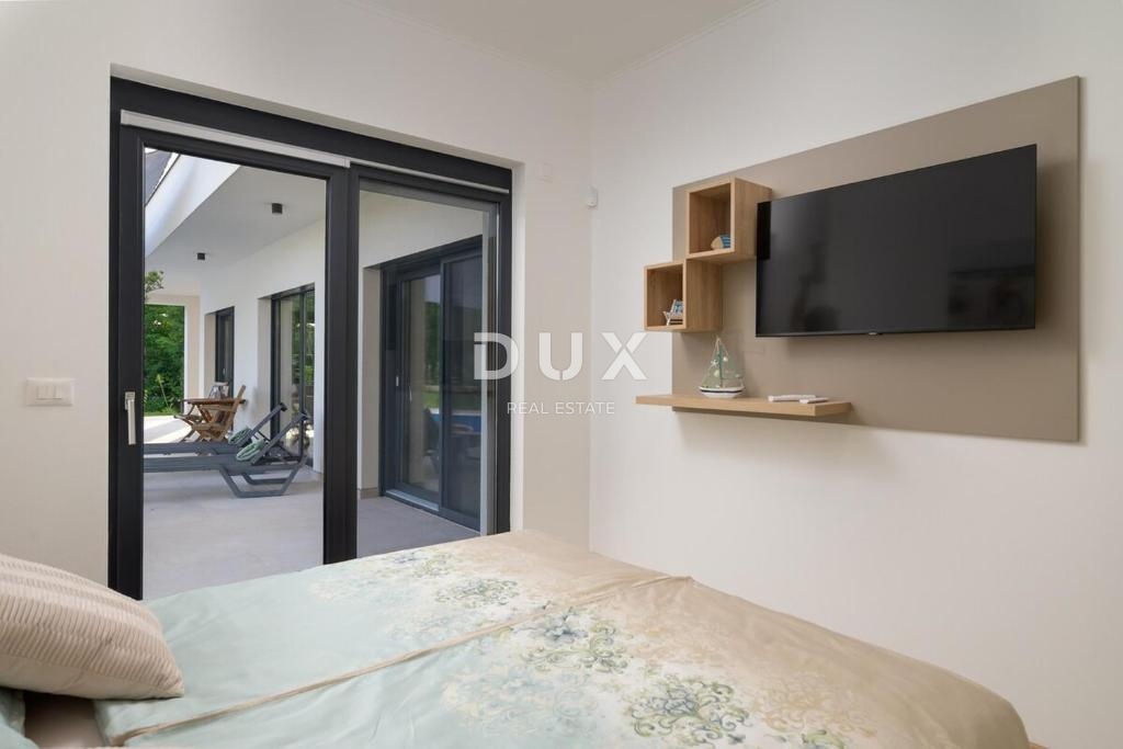 ISTRIA, ROVIGNO - Nuova casa moderna a un piano situata in un ambiente tranquillo