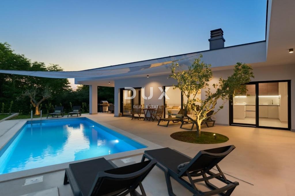 ISTRIA, ROVIGNO - Nuova casa moderna a un piano situata in un ambiente tranquillo