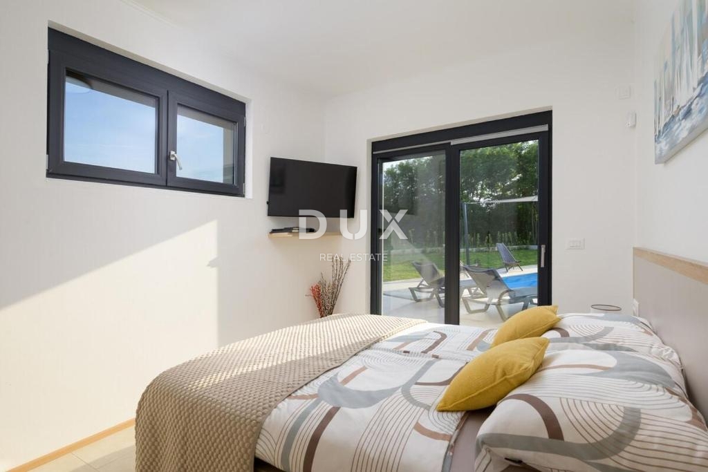 ISTRIA, ROVIGNO - Nuova casa moderna a un piano situata in un ambiente tranquillo