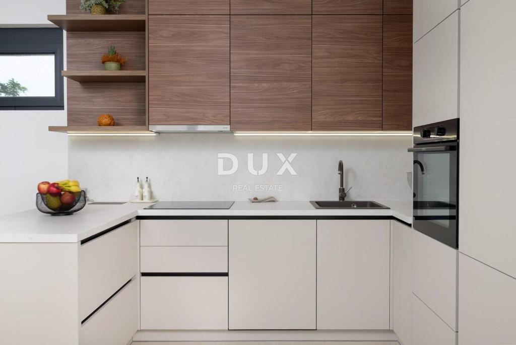 ISTRIA, ROVIGNO - Nuova casa moderna a un piano situata in un ambiente tranquillo