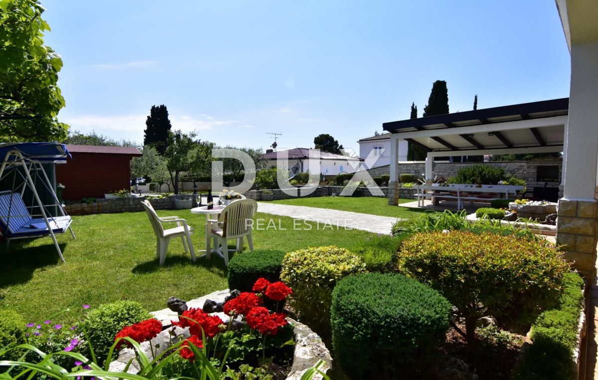 ISTRIA, UMAG - Bellezza di pietra prima fila al mare