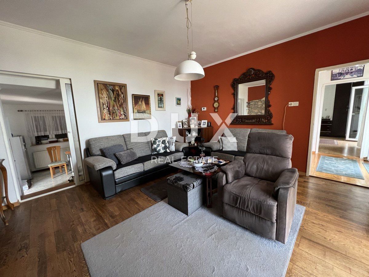 ISTRIA, UMAG - Bellezza di pietra prima fila al mare