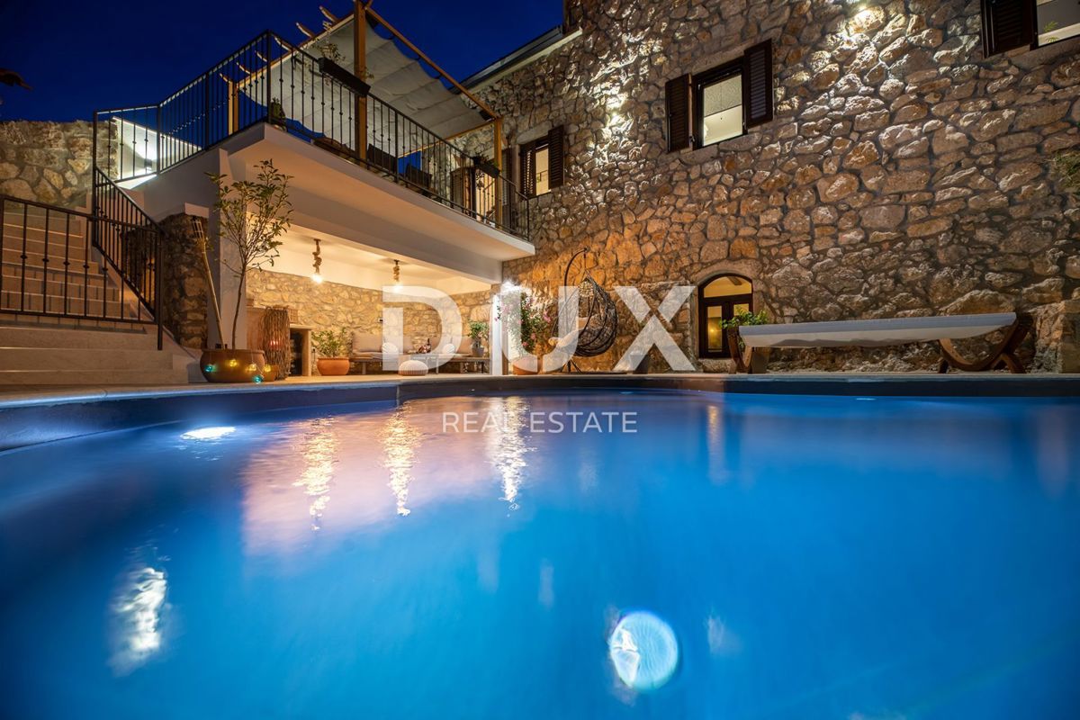Isola di Krk - Lussuosa villa in pietra con piscina