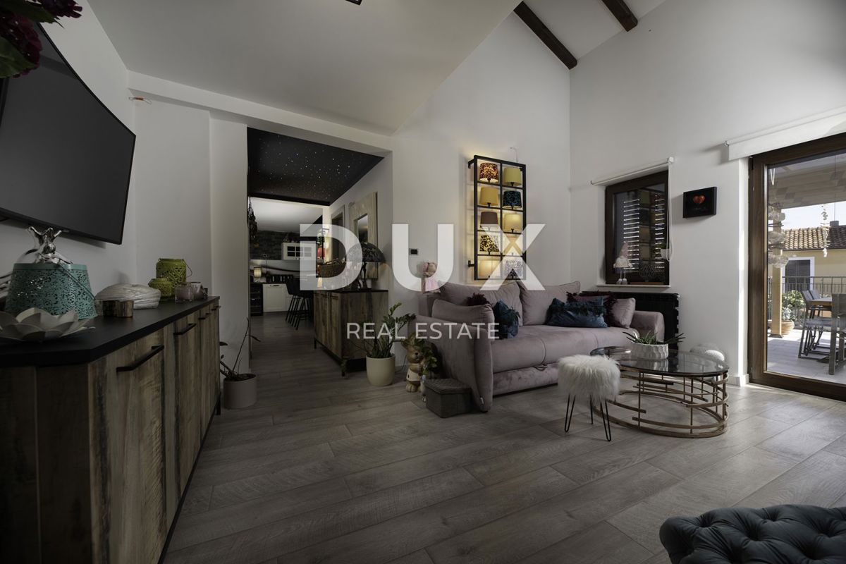 Isola di Krk - Lussuosa villa in pietra con piscina