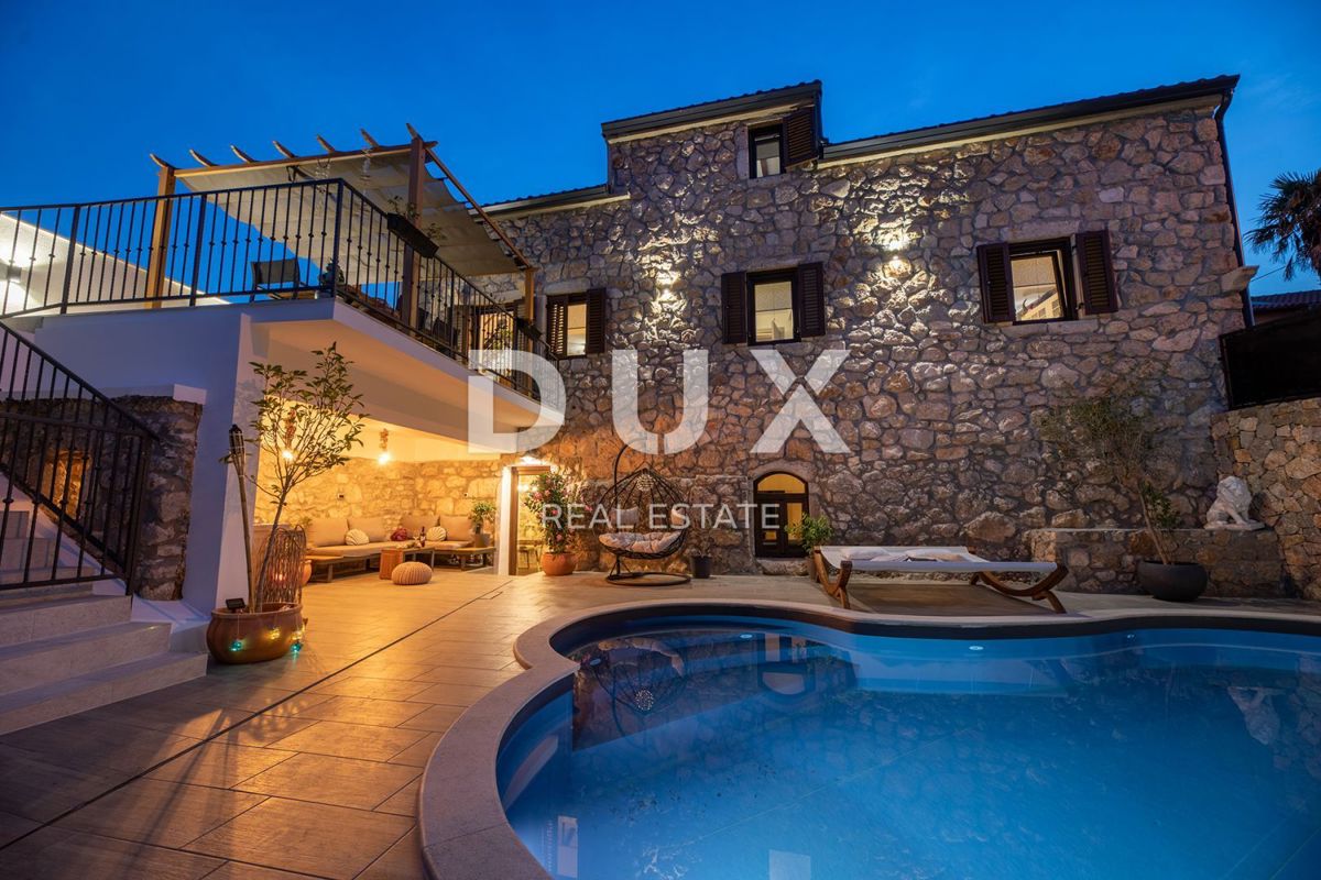 Isola di Krk - Lussuosa villa in pietra con piscina