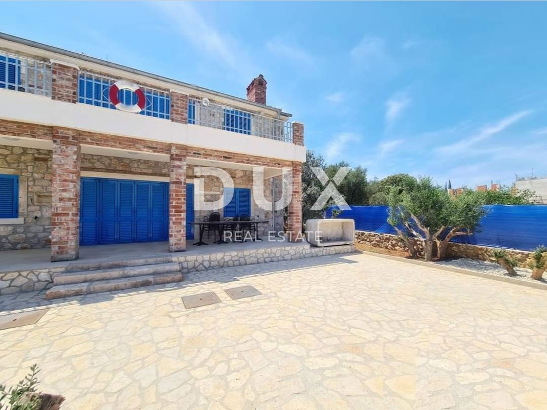 ISOLA DI PAŠMAN, ŽDRELAC - Lussuosa villa in pietra con piscina sul mare