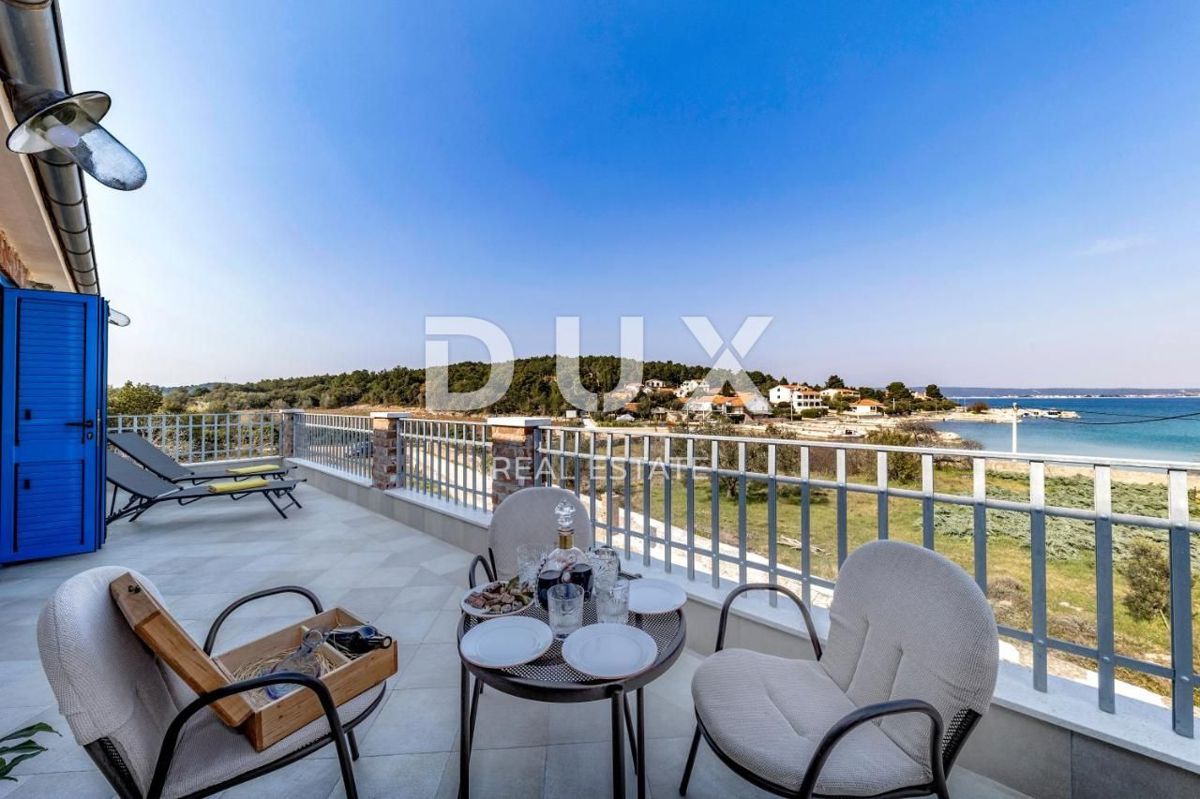 ISOLA DI PAŠMAN, ŽDRELAC - Lussuosa villa in pietra con piscina sul mare