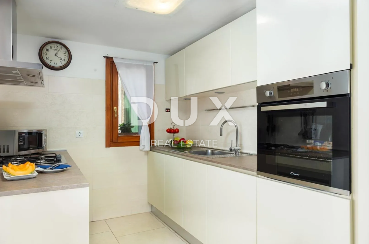 ISTRIA, ŽMINJ (DISTINI) - Impressionante casa in pietra istriana con piscina