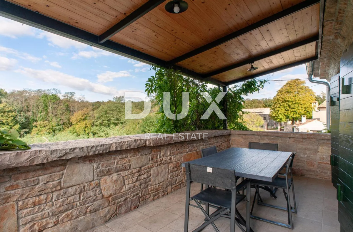 ISTRIA, ŽMINJ (DISTINI) - Impressionante casa in pietra istriana con piscina