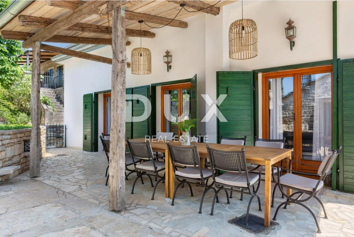 ISTRIA, ŽMINJ (DISTINI) - Impressionante casa in pietra istriana con piscina