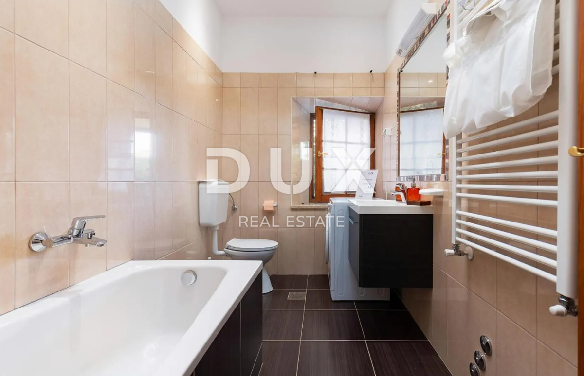 ISTRIA, ŽMINJ (DISTINI) - Impressionante casa in pietra istriana con piscina