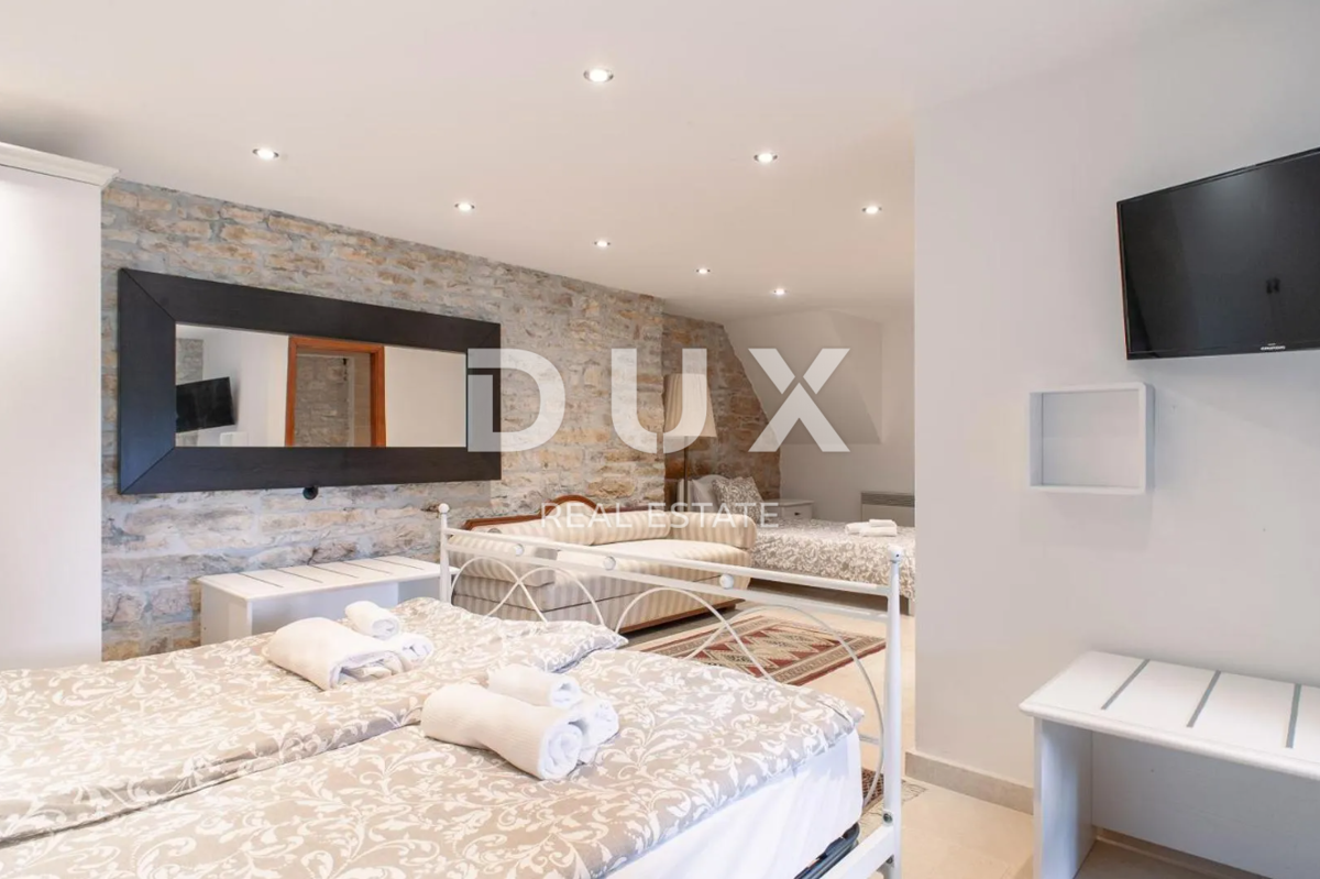 ISTRIA, ŽMINJ (DISTINI) - Impressionante casa in pietra istriana con piscina