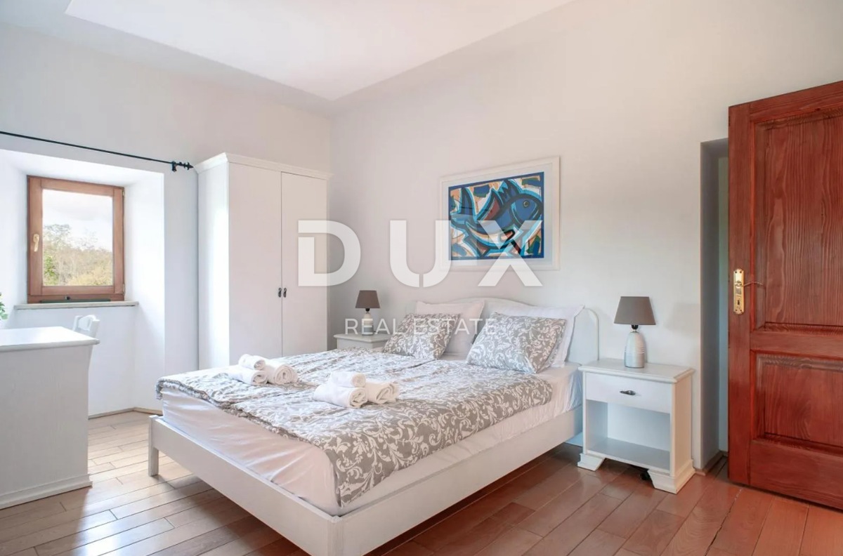 ISTRIA, ŽMINJ (DISTINI) - Impressionante casa in pietra istriana con piscina