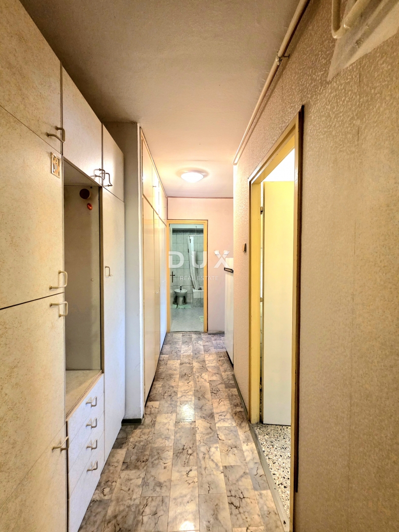 ISTRIA, PULA - Appartamento con grande potenziale vicino al centro e al mare