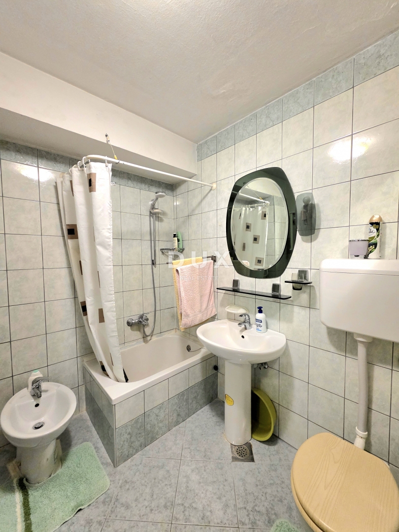 ISTRIA, PULA - Appartamento con grande potenziale vicino al centro e al mare