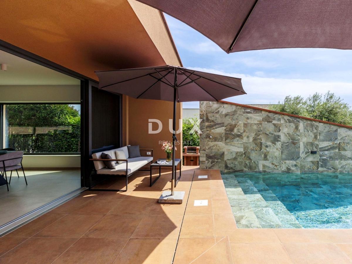 ISTRIA, NOVIGRAD - Casa di design con piscina e vista mare