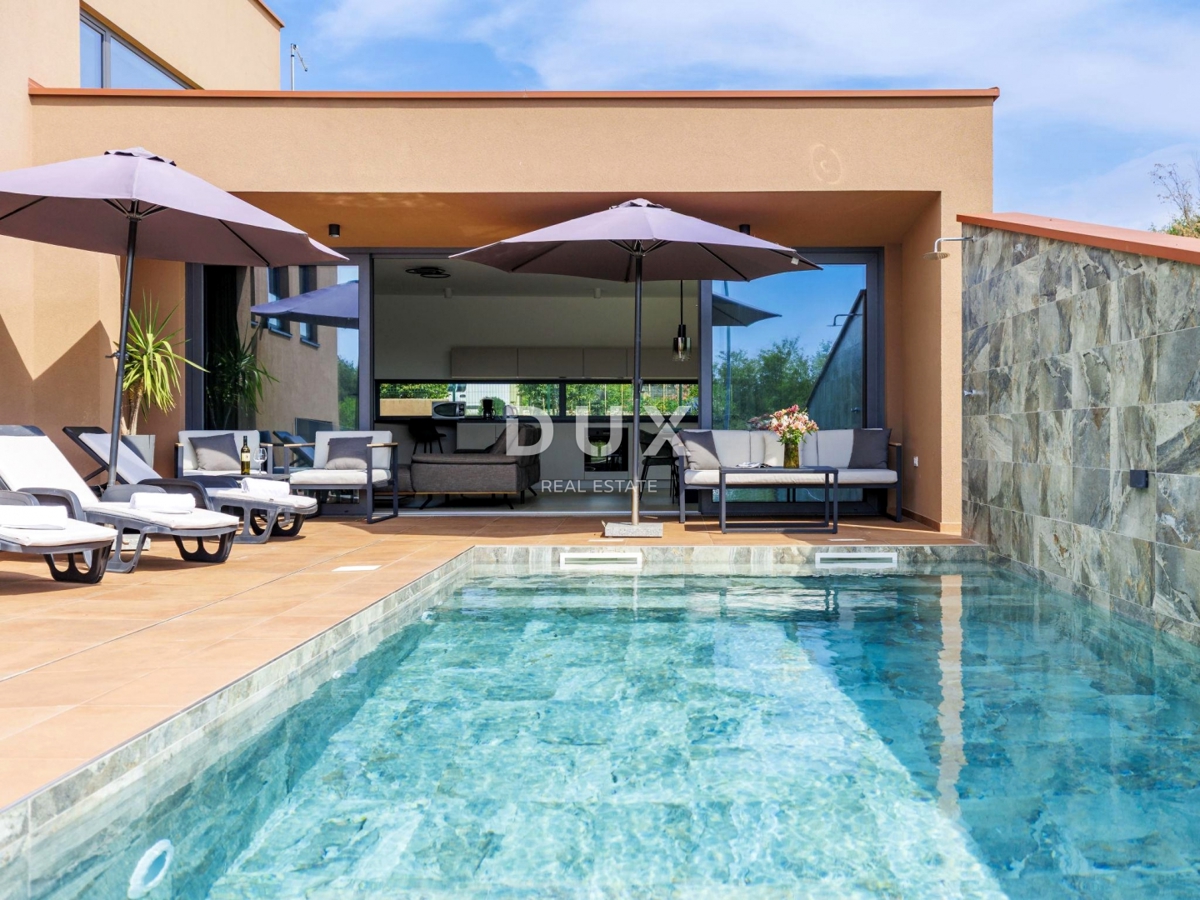 ISTRIA, NOVIGRAD - Casa di design con piscina e vista mare