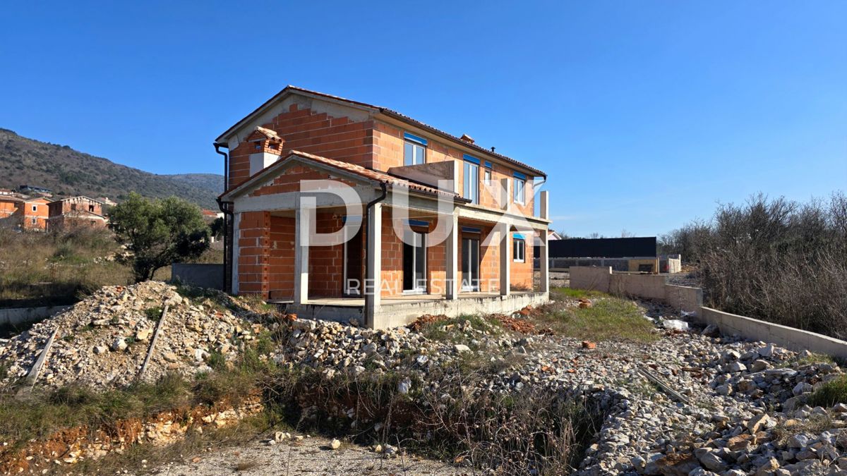 ISTRIA, RABAC - Casa in costruzione con vista mare