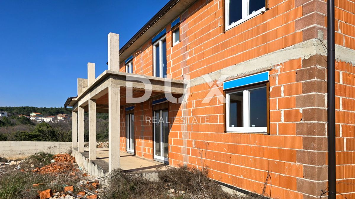 ISTRIA, RABAC - Casa in costruzione con vista mare
