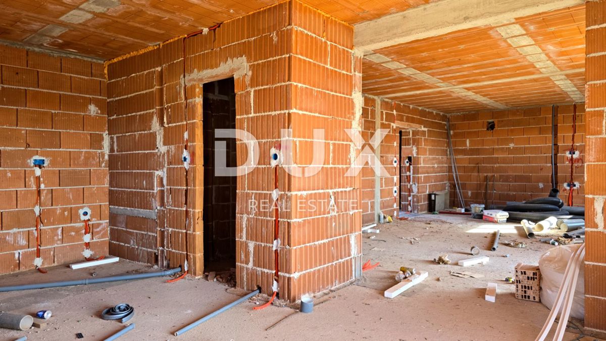 ISTRIA, RABAC - Casa in costruzione con vista mare